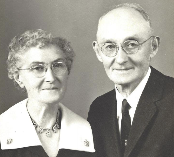 Clyde and Mattie Rowles historical photo, husband and wife
